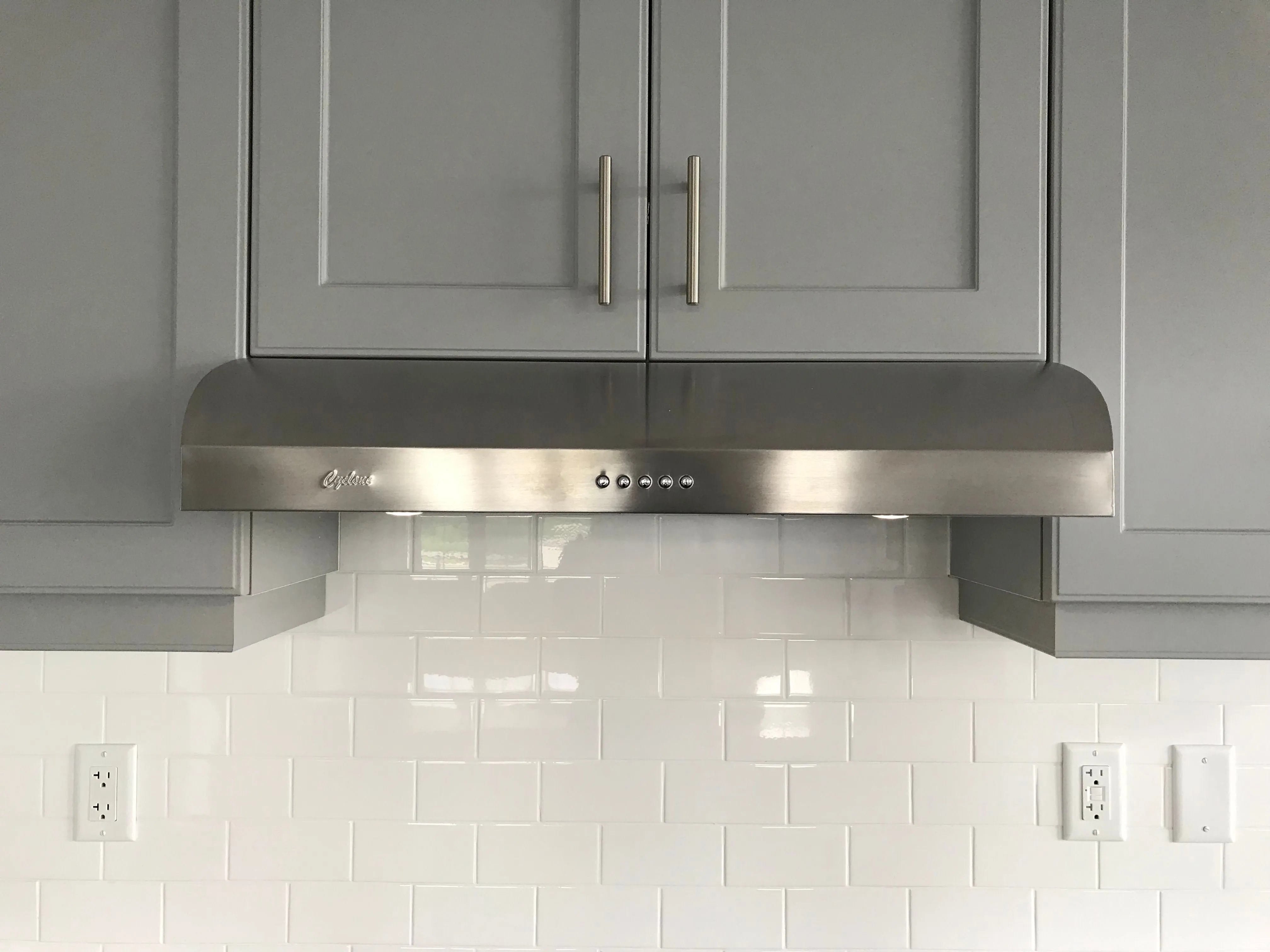 Cyclone - 36" 300 CFM Undermount Range Hood in Stainless Steel - CY917R36SS